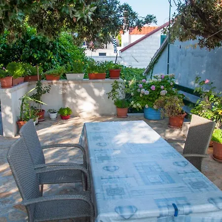 Ma_lu Apartman Pucisca